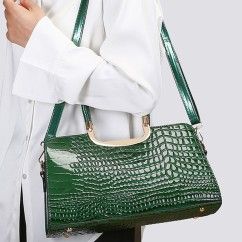 Elevate Your Style with Our Crocodile Pattern Patent Leather Handbag